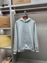 Burberry Hoodie — 41a12c00
