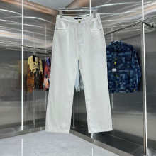 Louis Vuitton Pants — 4bf6a4ec