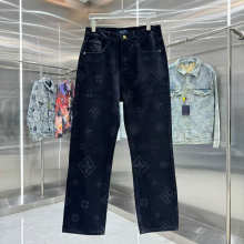 Louis Vuitton Pants — 949f29c5