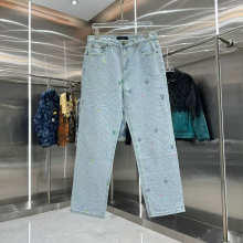 Louis Vuitton Pants — fcd244ab