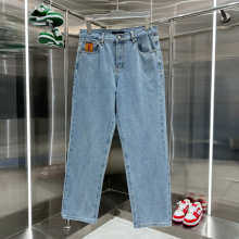 Louis Vuitton Pants — febb6d85