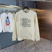 Moncler All — f55d6beb