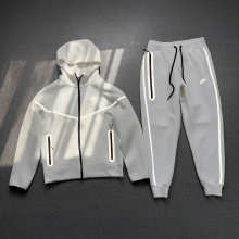 Nike Hoodie — 15a2ec55