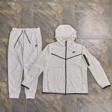 Nike Hoodie — 8b3eaa97