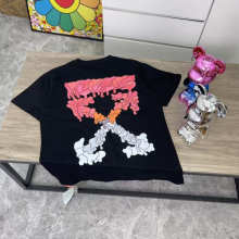 Off-white T-Shirt — 130379e3