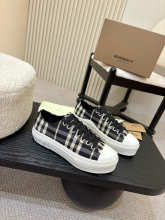Shoe Burberry shoes — a711f672