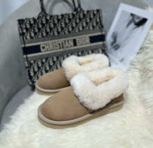 Shoe Ugg series — 5e860442