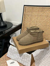 Shoe Ugg series — 82ecb905