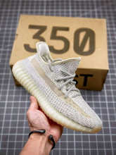 Shoe YEEZY — 89c14658