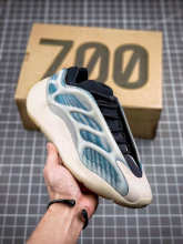 Shoe YEEZY — b04b12eb