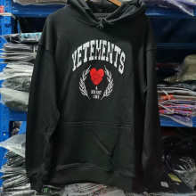 Vetements Hoodie — 046b538d